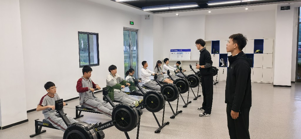 20241106赛艇社团课.jpg