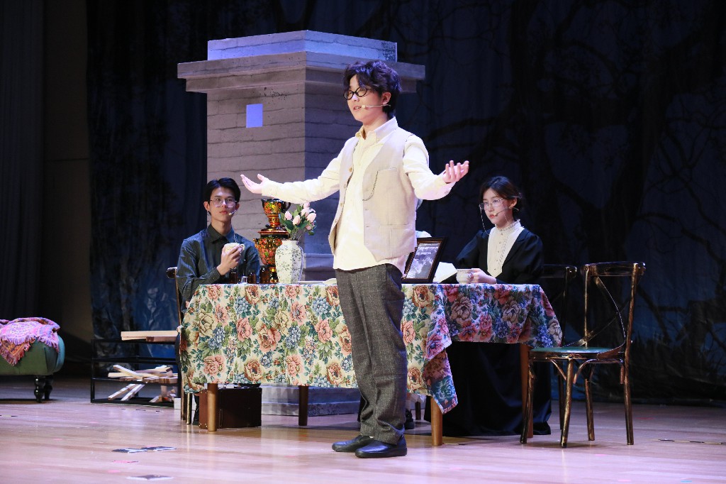 20250613社团嘉年华&万尼亚舅舅剧照2.jpg